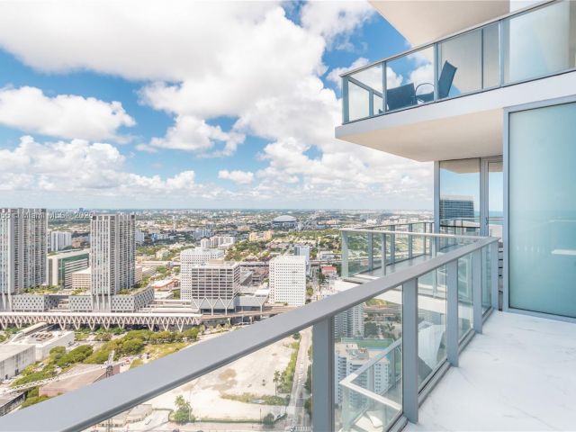 Apartment for rent  Unit #4611 - photo 6242003