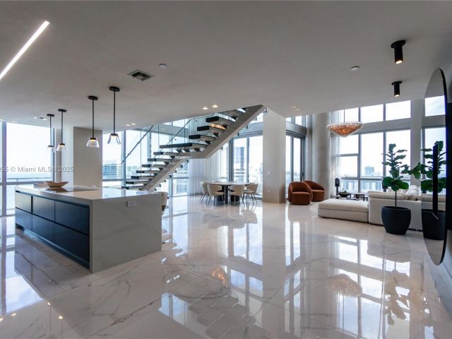 Apartment for rent  Unit #4611 - photo 6242018