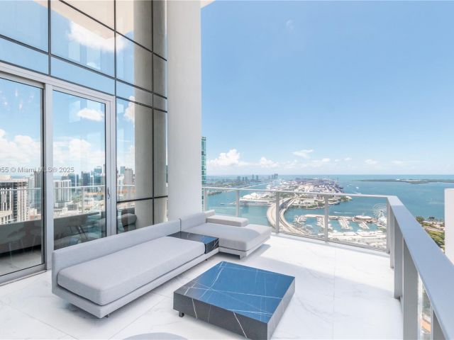 Apartment for rent  Unit #4611 - photo 6242020