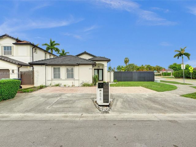 Home for sale at 898 NW 131st Ave - photo 6242622
