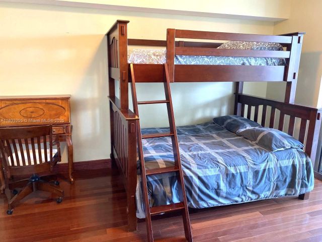 2-bedroom condo for sale in Aventura - 3530 Mystic Pointe Dr 1208 - MondialRealty