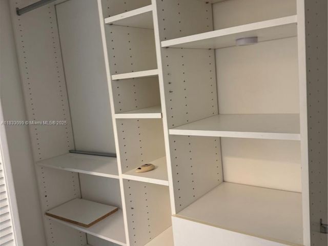 Apartment for rent  Unit #1904 - photo 6241777