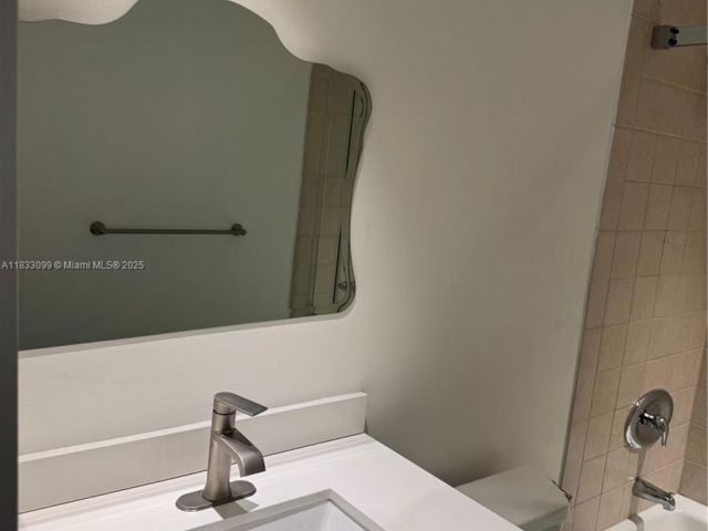 Apartment for rent  Unit #1904 - photo 6241781