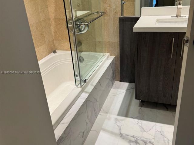 Apartment for rent  Unit #1904 - photo 6241783