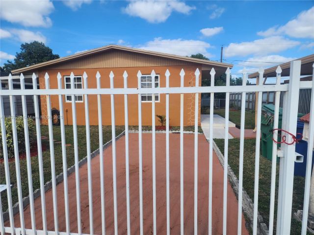 Home for rent at 4447 NW 169th Ter - photo 6240285