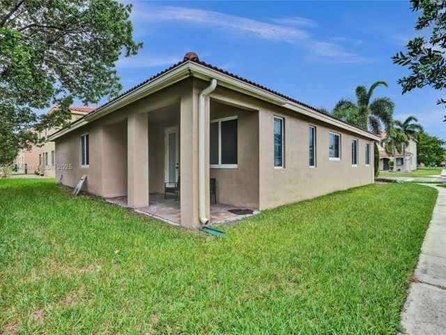 Home for sale at 20629 NW 12th Ct - photo 6254278