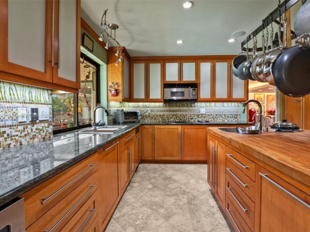 Home for sale at 2100 NE 211th Ter - photo 6245023