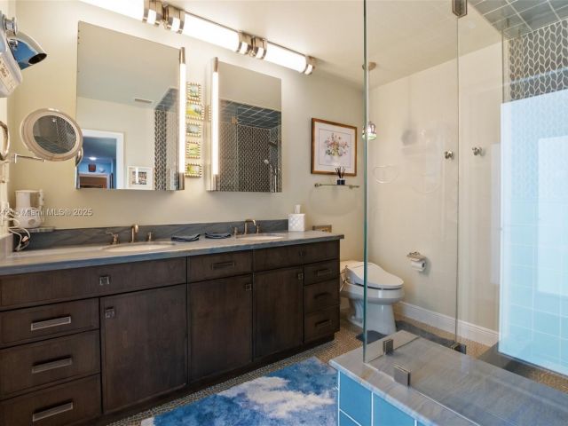 Home for sale at 2100 NE 211th Ter - photo 6245027