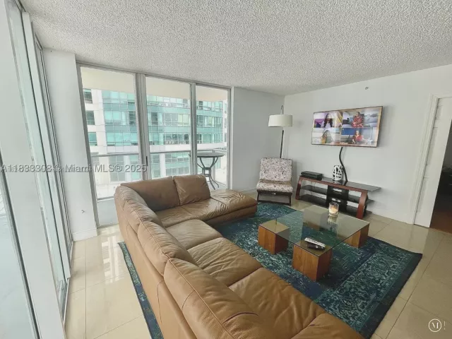 2-bedroom condo for sale in Miami - 1155 Brickell Bay Dr 1401 - MondialRealty