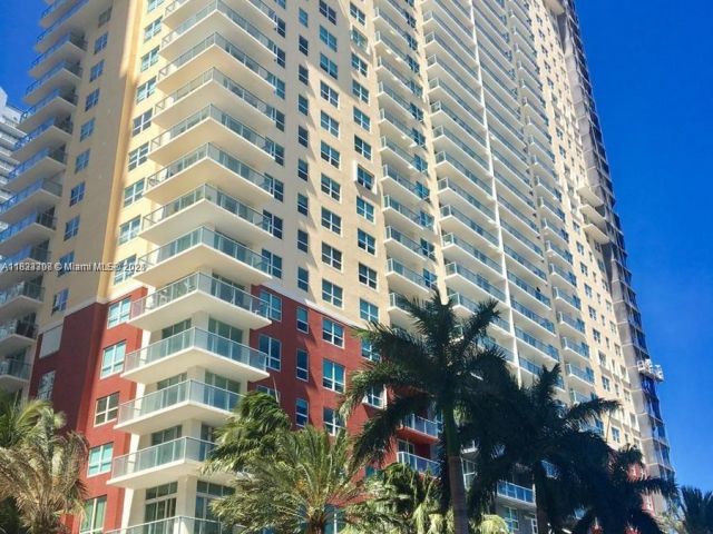 Apartment for sale  Unit #1401 - photo 6241630