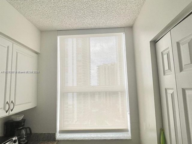 Apartment for sale  Unit #1401 - photo 6241634