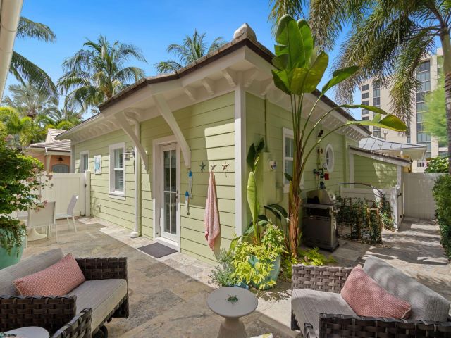 Home for rent at 2225 S Ocean Boulevard 2 - photo 6252929