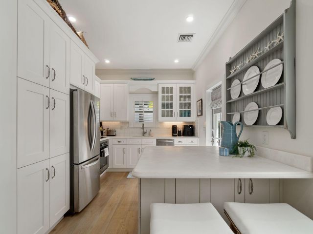 Home for rent at 2225 S Ocean Boulevard 2 - photo 6252942