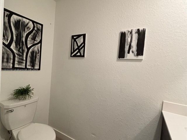 Home for sale at 830 SE 19th St - photo 6240502