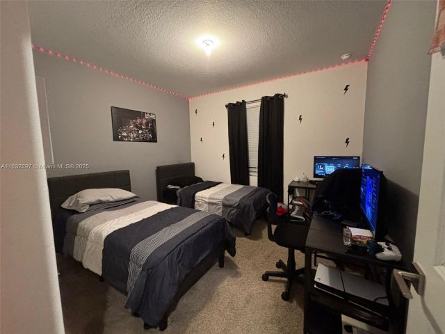 Home for sale at 830 SE 19th St - photo 7433974