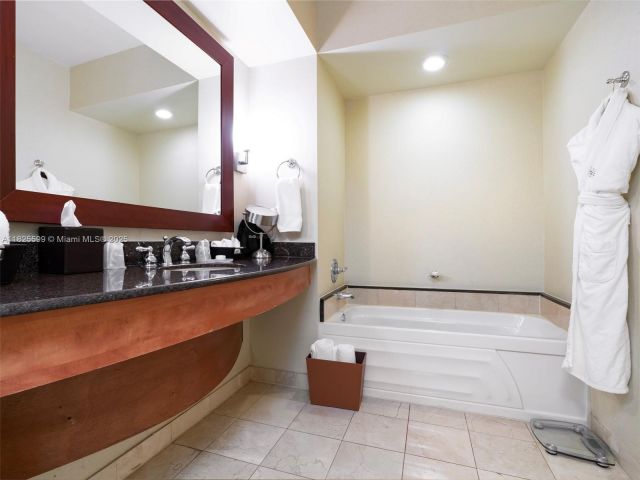 Apartment for sale  Unit #1416-1417-1418 - photo 6245273