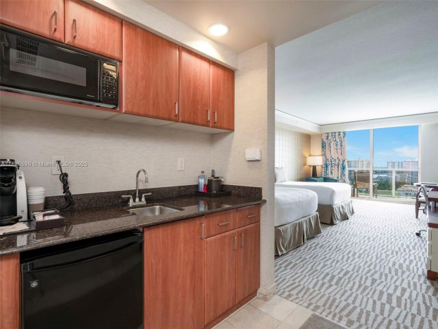 Apartment for sale  Unit #1416-1417-1418 - photo 6245283