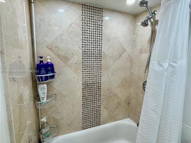 Apartment for rent  Unit #1207 - photo 6242913