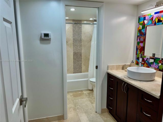 1-bedroom condo for rent in Hallandale Beach - 3140 S Ocean Dr 1207 - MondialRealty