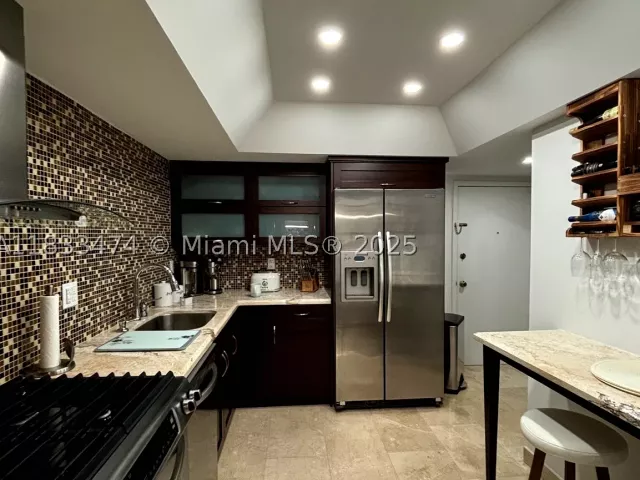 1-bedroom condo for rent in Hallandale Beach - 3140 S Ocean Dr 1207 - MondialRealty