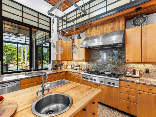 Home for sale at 8549 Surrey Lane - photo 6255314