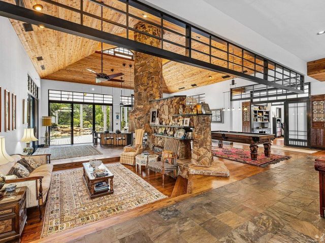 Home for sale at 8549 Surrey Lane - photo 6255325