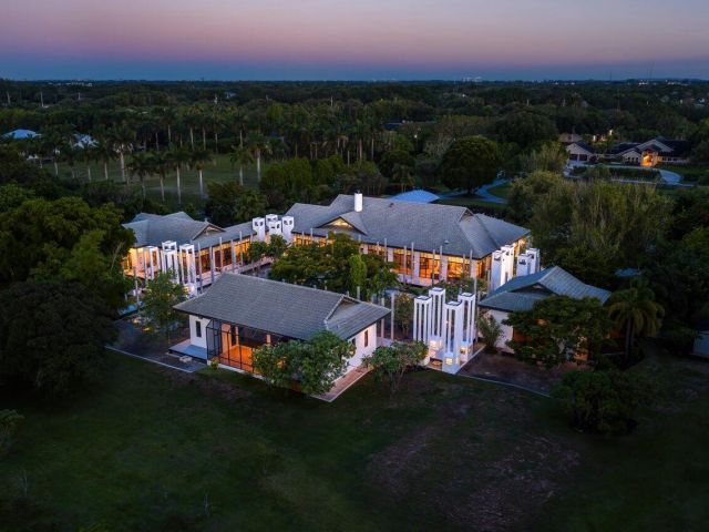 Home for sale at 8549 Surrey Lane - photo 6255331