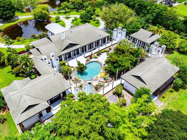 Home for sale at 8549 Surrey Lane - photo 6255332