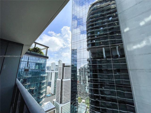 Apartment for sale  Unit #4204 - photo 6258084