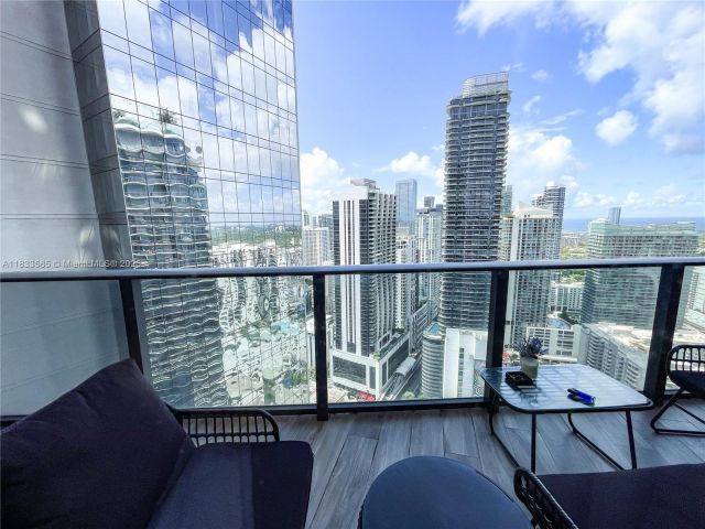 Apartment for sale  Unit #4204 - photo 6258088