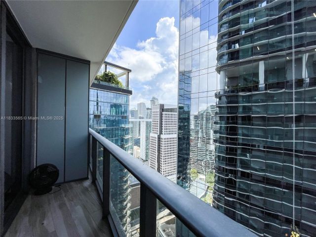 Apartment for sale  Unit #4204 - photo 6258089