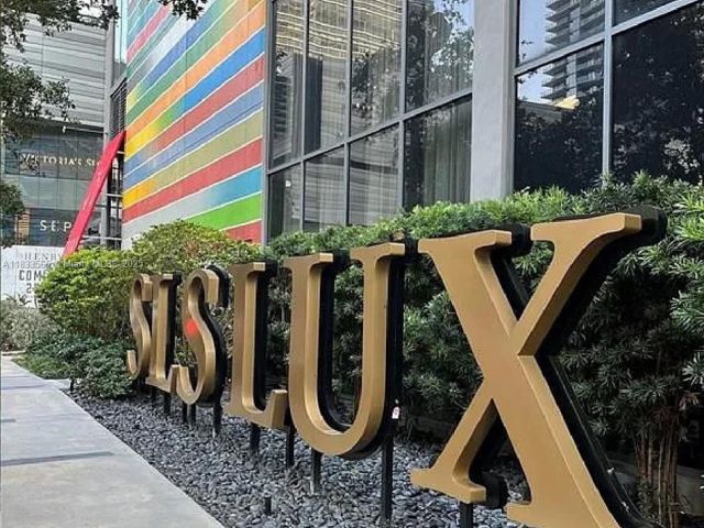 Apartment for sale  Unit #4204 - photo 6258093