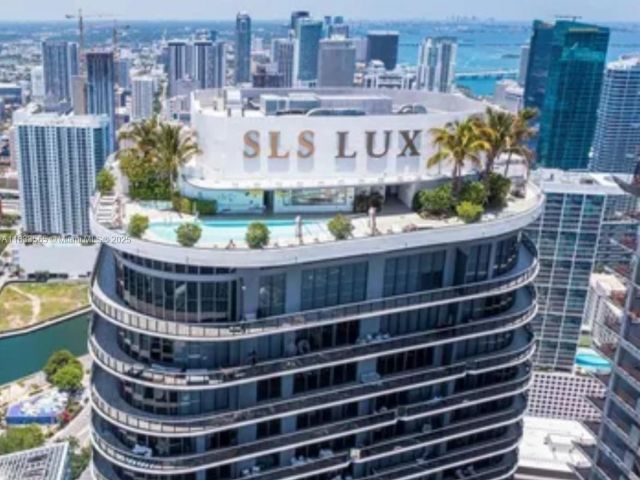 Apartment for sale  Unit #4204 - photo 6258095