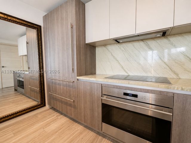 3-bedroom condo for sale in Miami - 801 S Miami Ave 4204 - MondialRealty