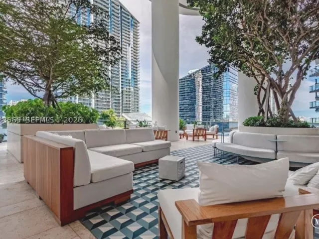 3-bedroom condo for sale in Miami - 801 S Miami Ave 4204 - MondialRealty