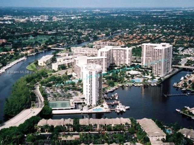 Apartment for rent  Unit #1919 - photo 6256490