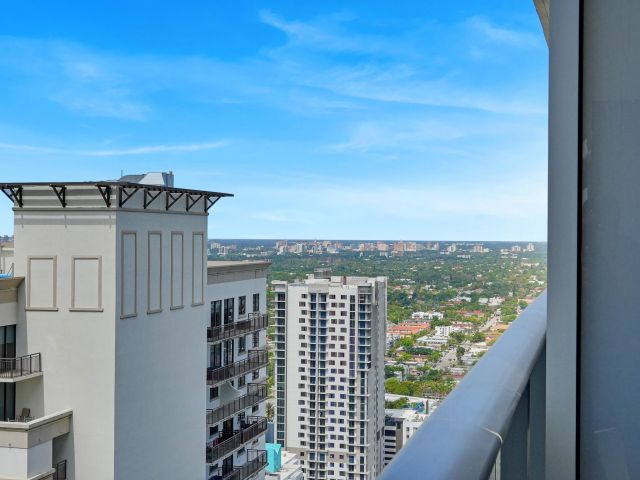 Apartment for sale  Unit #3504 - photo 6243631