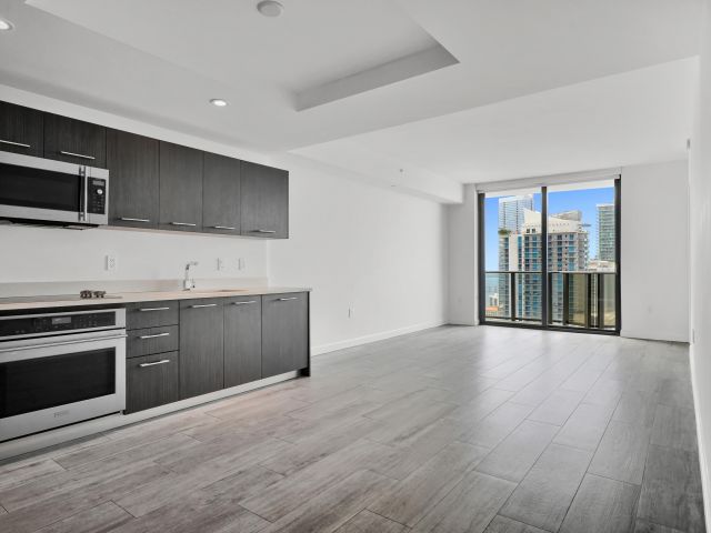 Apartment for sale  Unit #3504 - photo 6243640