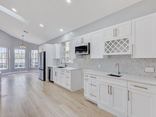 Home for rent at 8300 Bob O Link Drive - photo 6242154