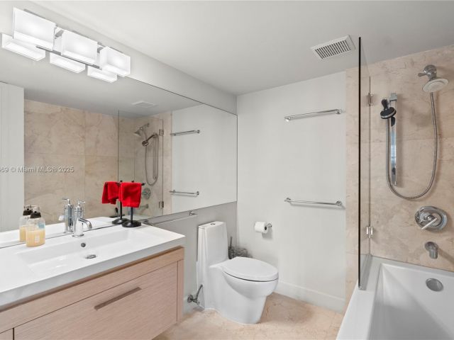 Apartment for rent  Unit #1714 - photo 6240827