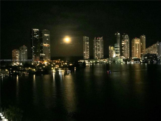 Apartment for rent  Unit #1714 - photo 6240837