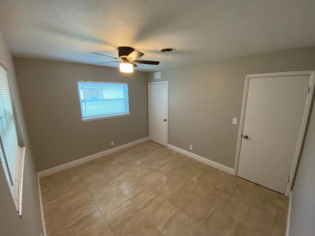 Home for rent at 811 SW 12 Court - photo 6242094