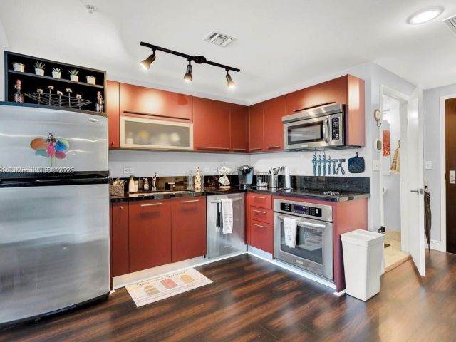 Apartment for sale  Unit #440 - photo 6244896