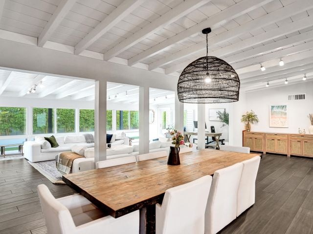 Home for rent at 915 N Swinton Avenue - photo 6252871