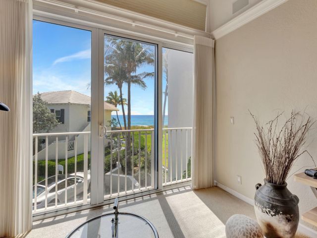 Home for rent at 2115 S Ocean Boulevard 14 - photo 6677142