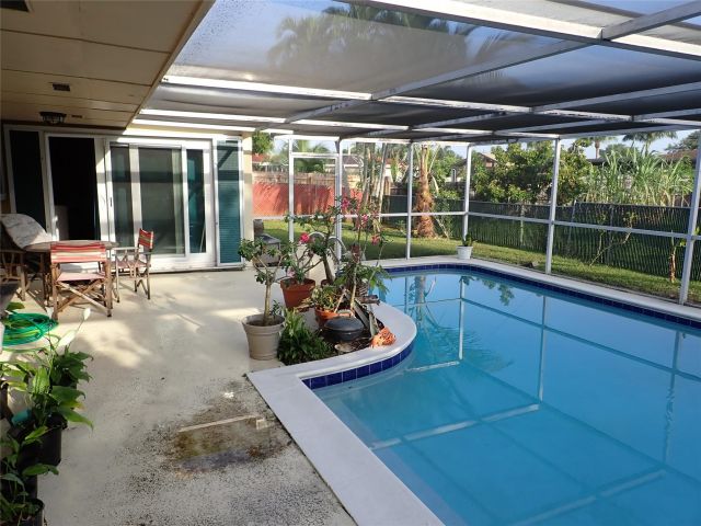 Home for sale at 8501 NW 19th St - photo 6247158