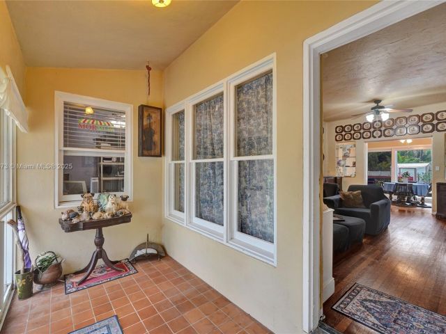 Home for sale at 1340 Jackson St - photo 6266168