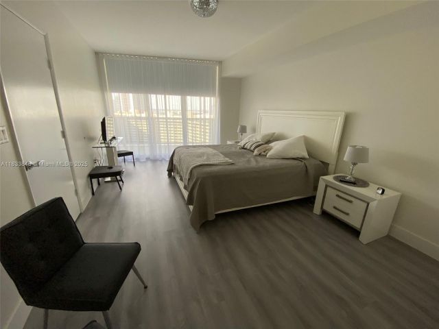 Apartment for rent  Unit #1409 - photo 6245769