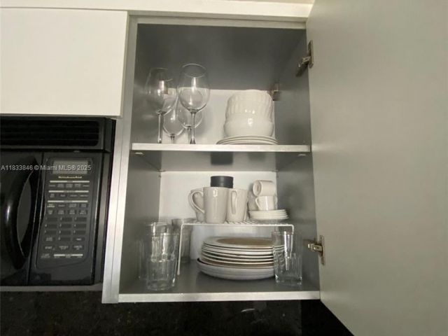 Apartment for rent  Unit #1409 - photo 6245771