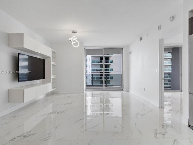 Apartment for sale  Unit #1503 - photo 6283102